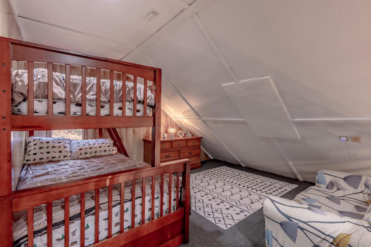 Luxurious House With Largest Hot Tub & Perfect Retreat! *