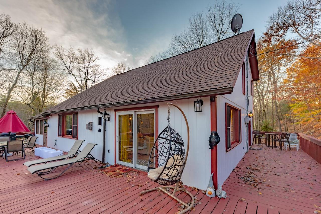 Luxurious House With Largest Hot Tub & Perfect Retreat! Holiday home Lake Harmony